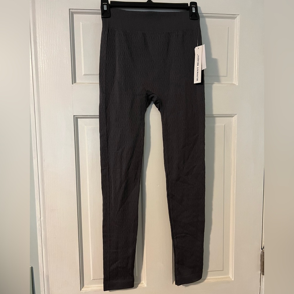 Grey pattern legging
